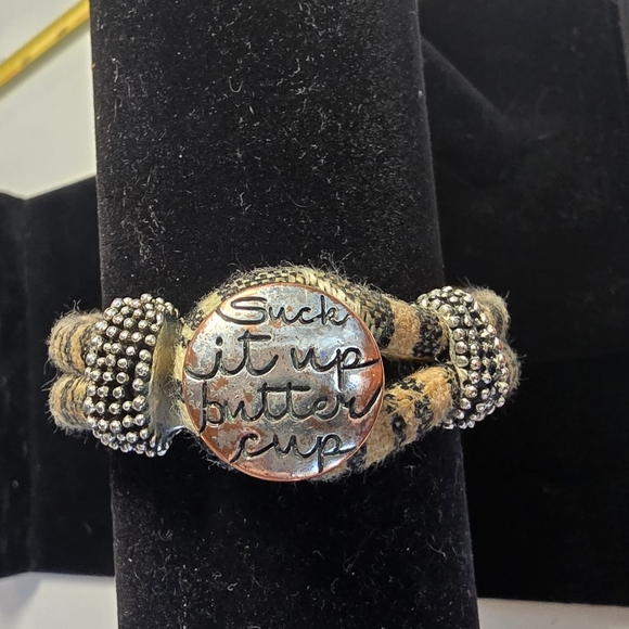 Suck It Up, Buttercup Fabric/Rope Button Bracelet - Picture 3 of 6